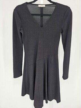 OOTD Womens Sz XS A Line Mini Dress Black Long Sleeve V Neck